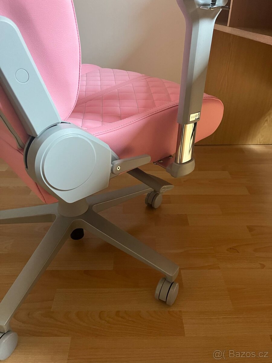 Nová herní židle Razer Enki Quartz - 6