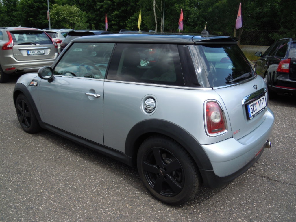 Mini Cooper 1.6D 80kw(109hp) r.v.9/2010 pěkný stav - 6