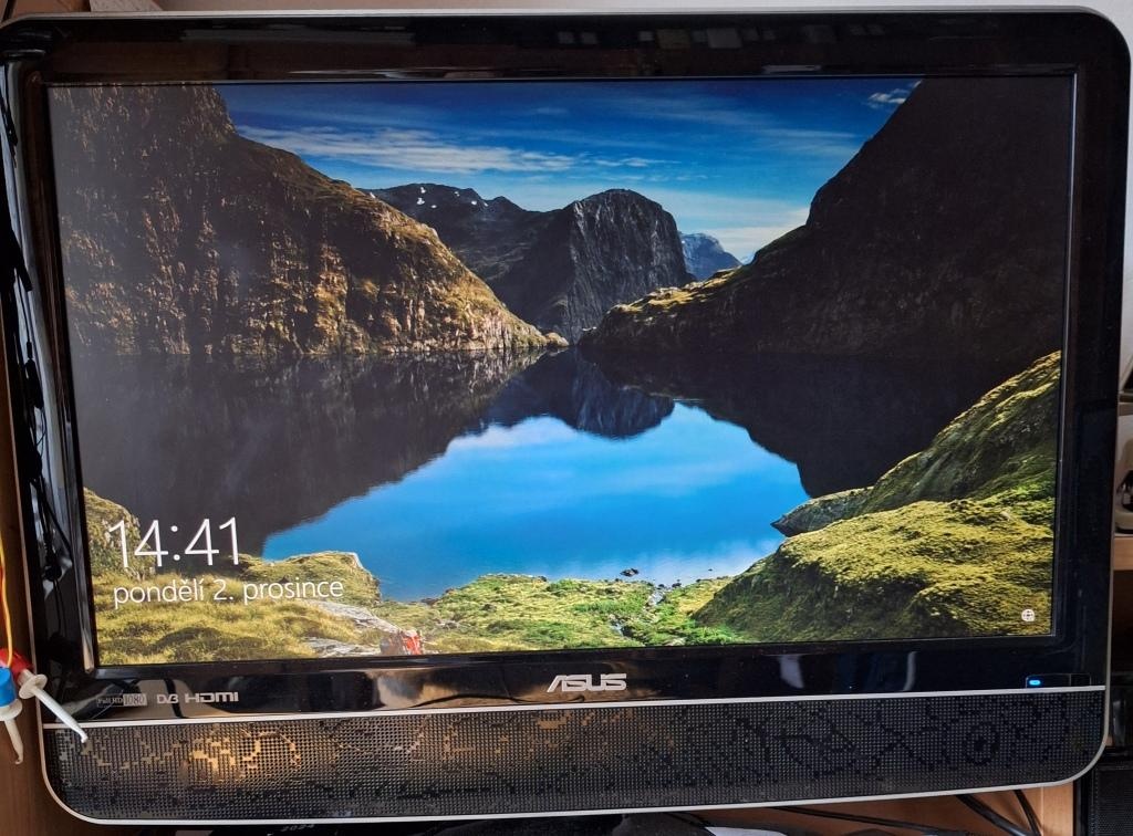 Prodám stolní PC 5x HP, Fujitsu - 6