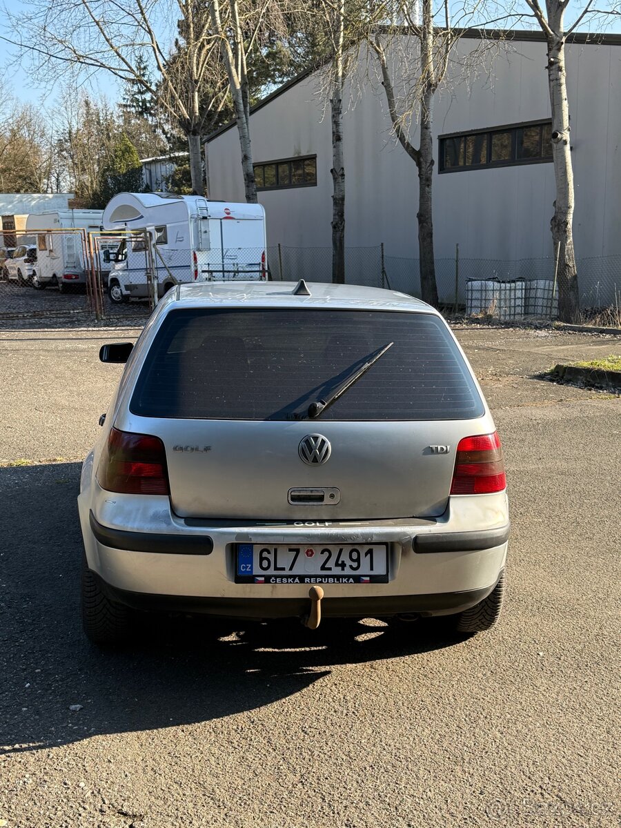 Volkswagen Golf IV 1.9 TDI - 6