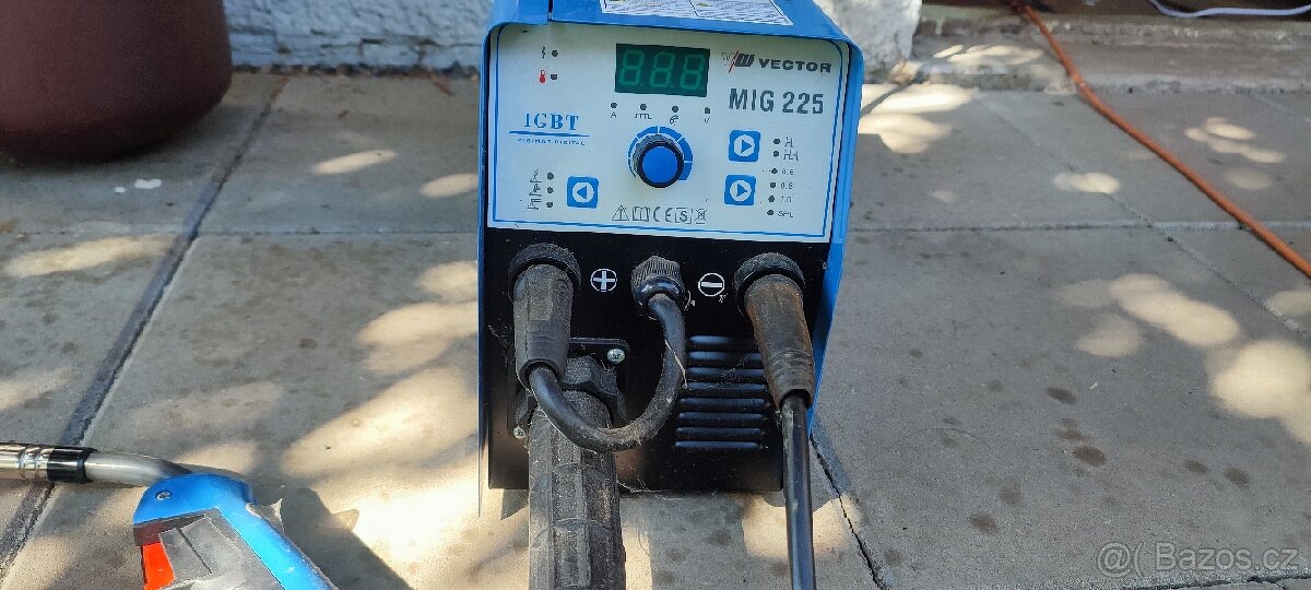Svářečky-Kuhtreiber 1900hf-10000kc /-/vector mig 225-5000kc - 6
