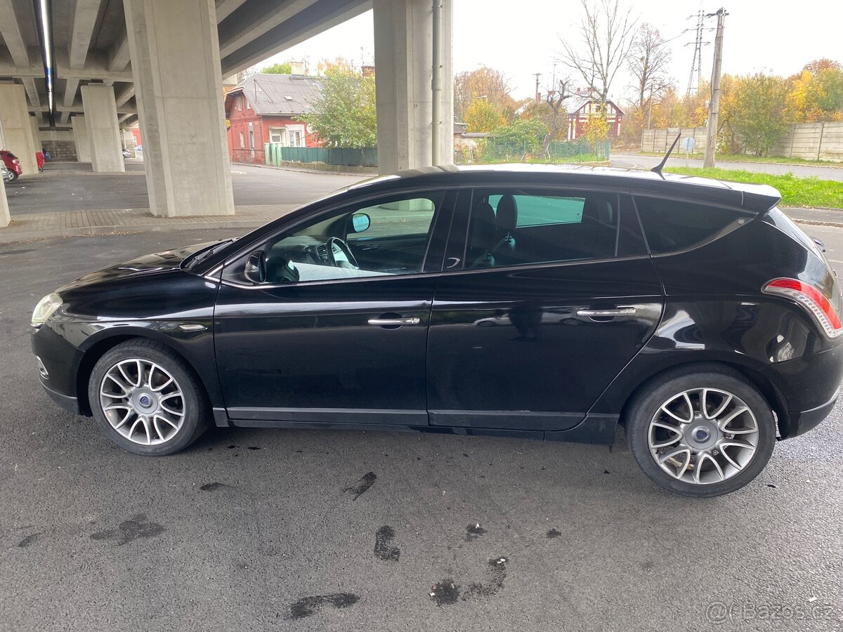 Lancia Delta III 1.4 t-jet 130tkm - 6