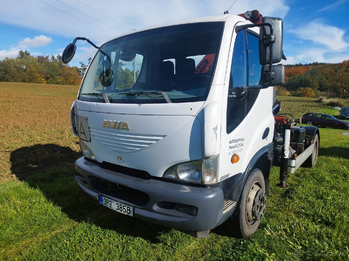 AVIA D120-185 - kontejnerová s hydraulickou rukou - 6