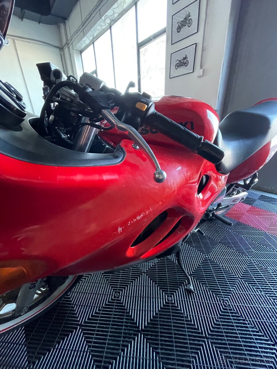 Suzuki GSX 600 katana - 6