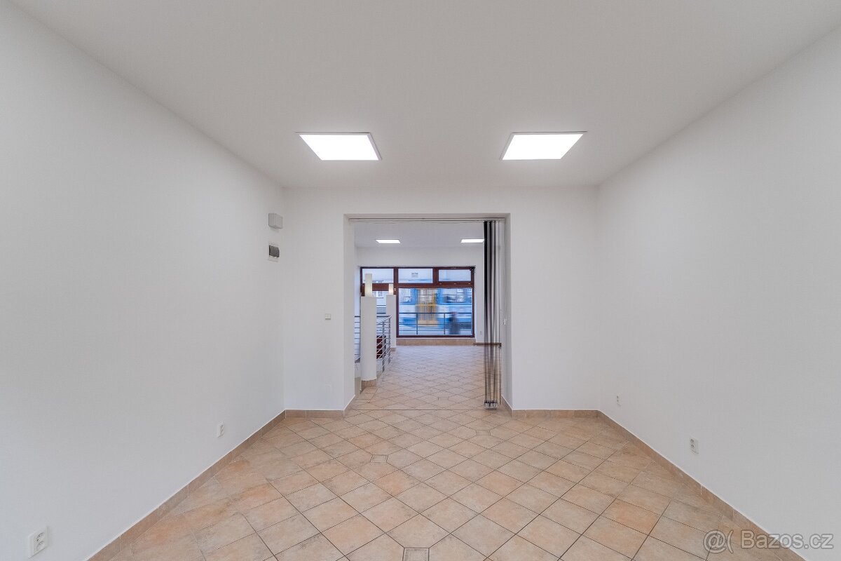 Pronájem obchodního/kancelářského prostoru 83 m², 28. října - 6