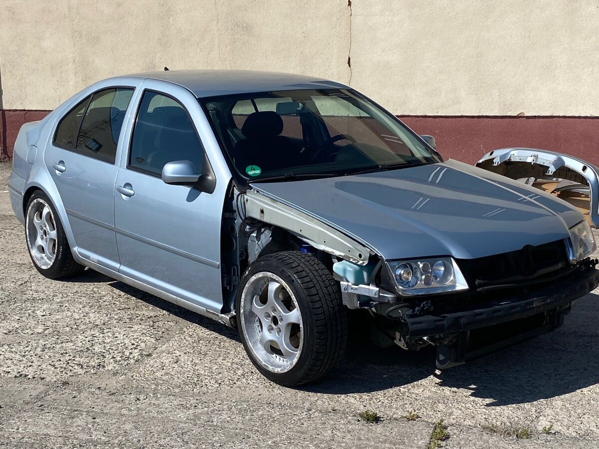 VW BORA 1.6 16V PACIFIC PROJEKT RV 2004 - 6