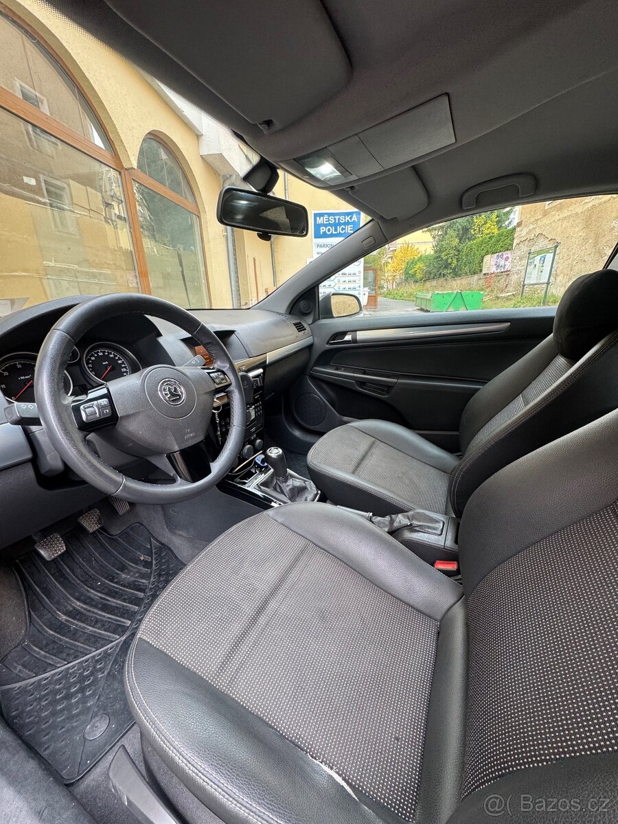 Opel Astra GTC - 6