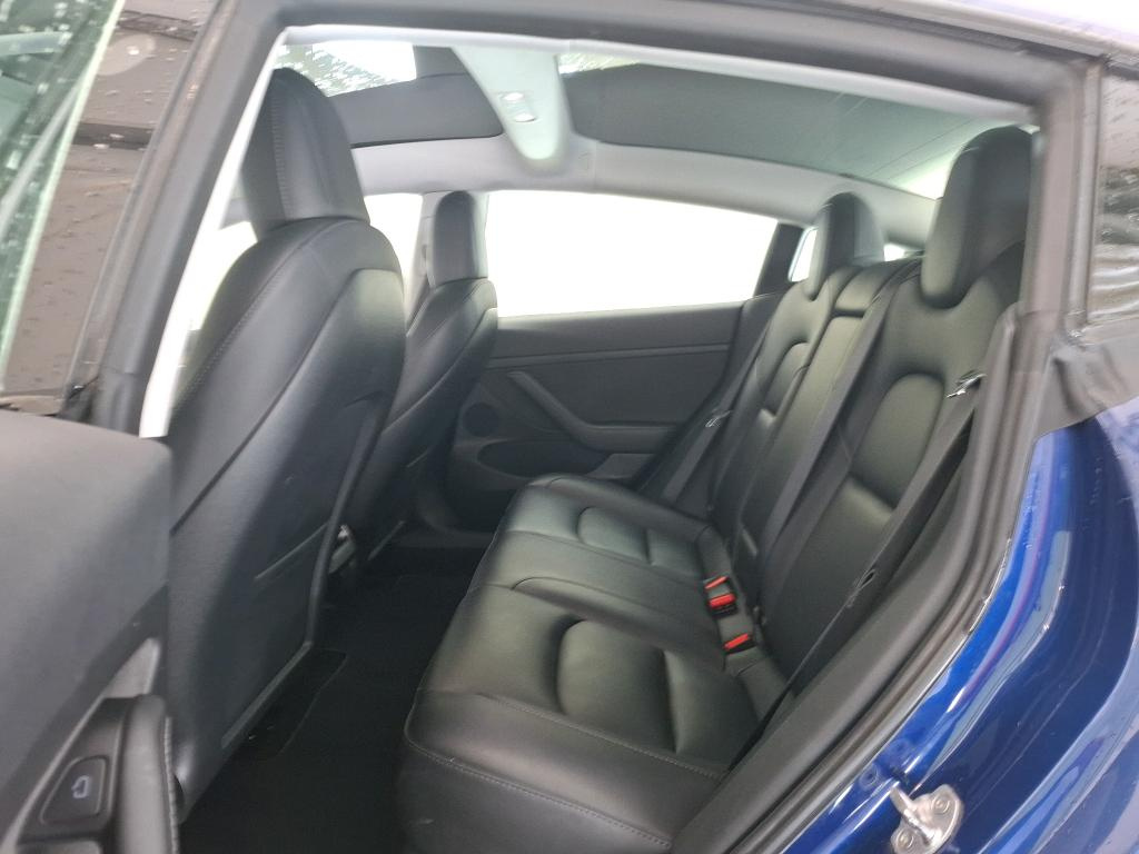 Tesla Model 3 RWD - 1871 - 6