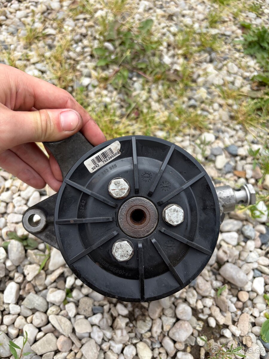 BMW E90/E91/E92/E93 N54 pumpa servo řízení - 6