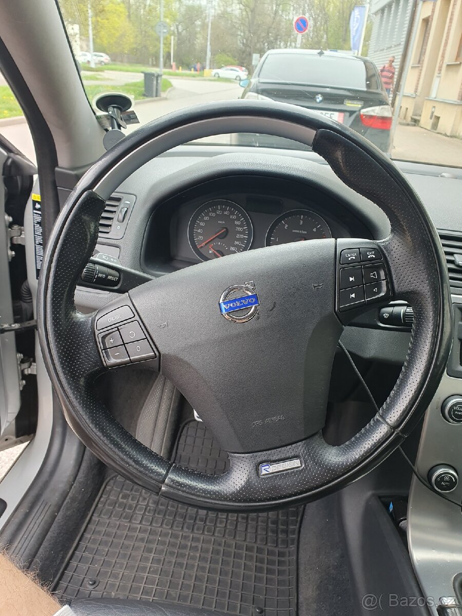 Prodám auto.volvo S40. - 6