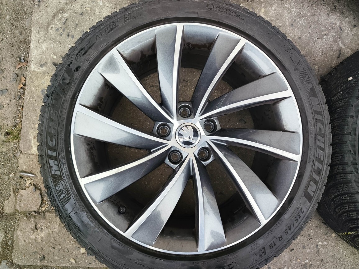 18"zimní alu sada Pegasus 5x112 origo Superb 3 Passat TPMS - 6