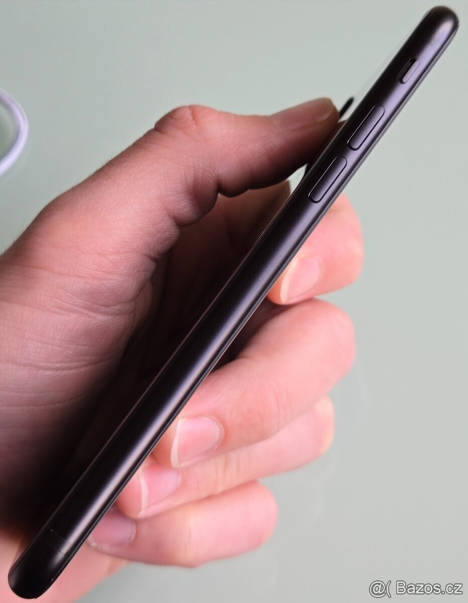 iPhone SE 2020, 83%🔋 - 6