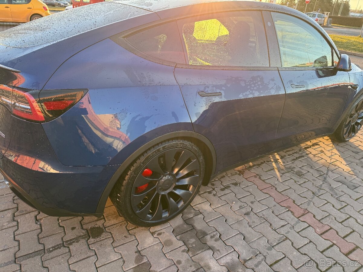 Tesla model Y performance - 6