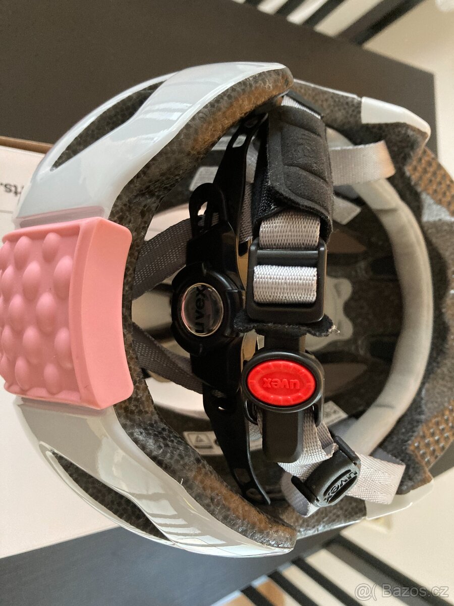 Dětská helma UVEX - 6