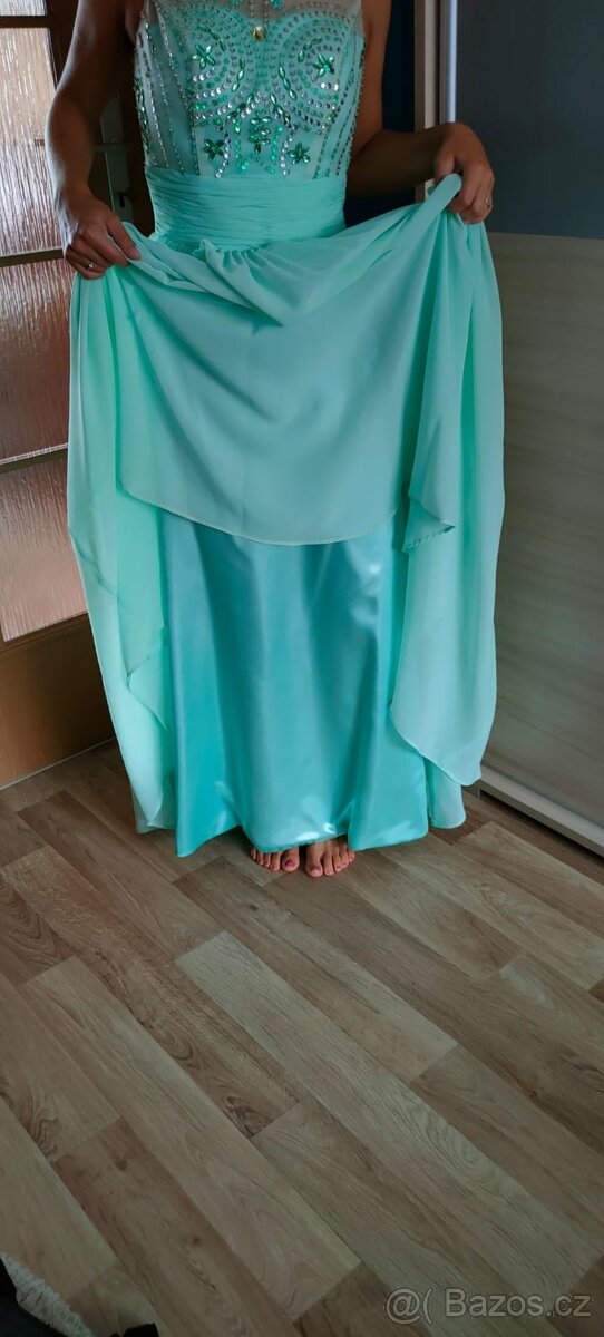 Společenské šaty v barvě mint - 6