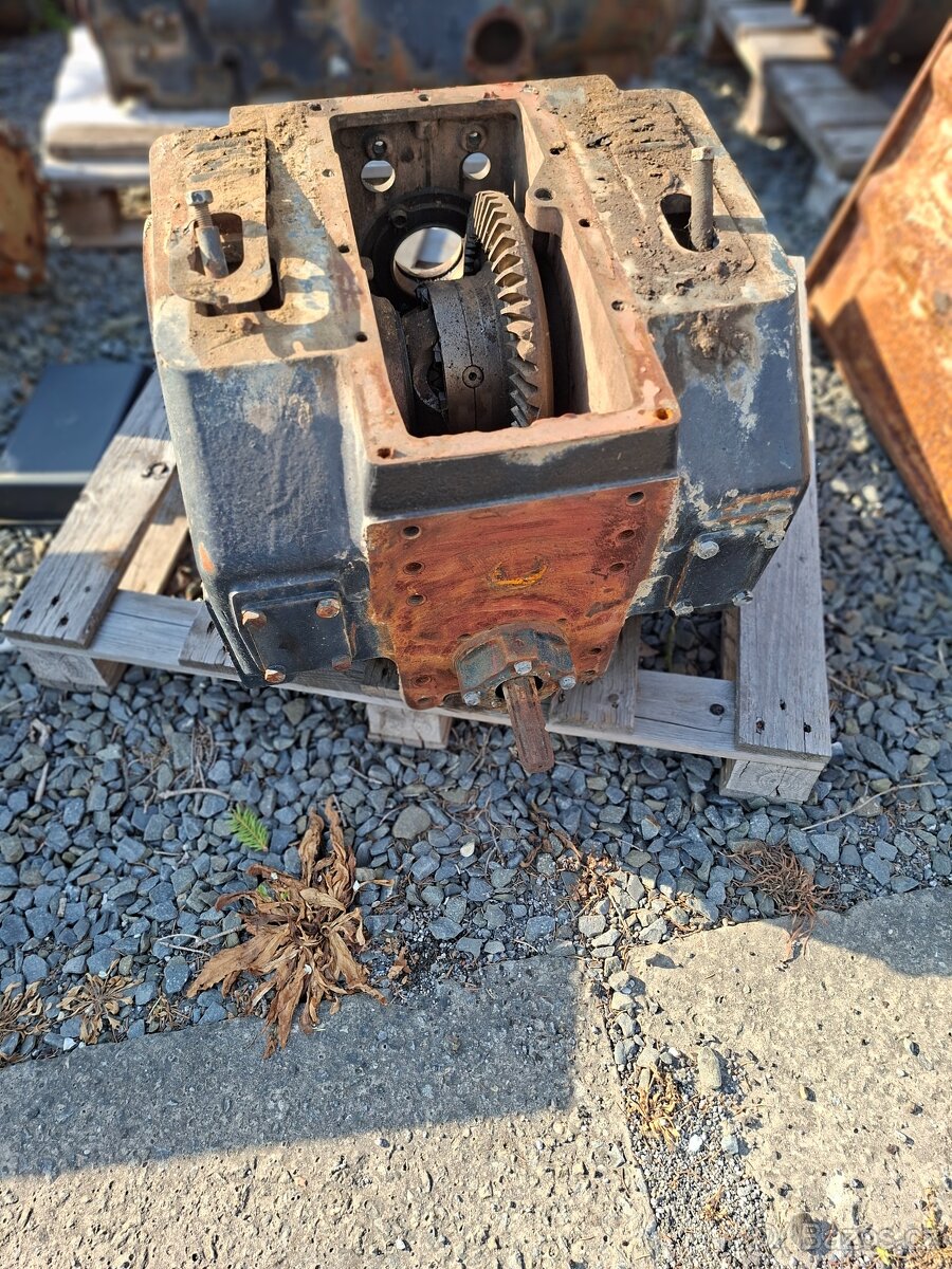 Zetor uřI díly - 6