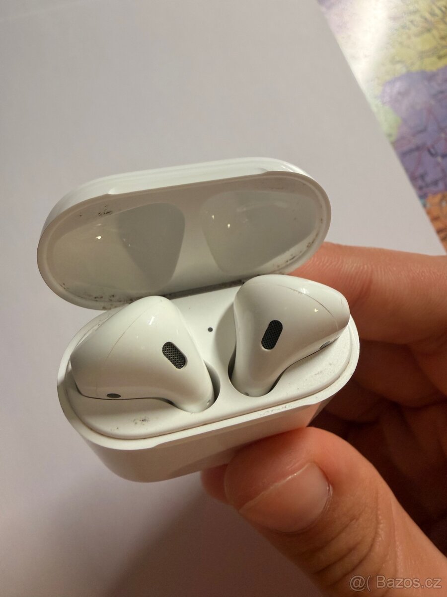 Apple Airpods 2. generace - 6