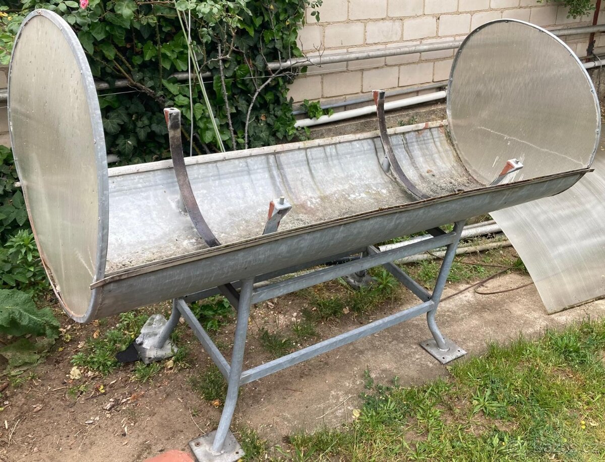 ŽELEZNÁ POZINKOVANÁ NÁDRŽ NA VODU+KONSTRUKCE - 6