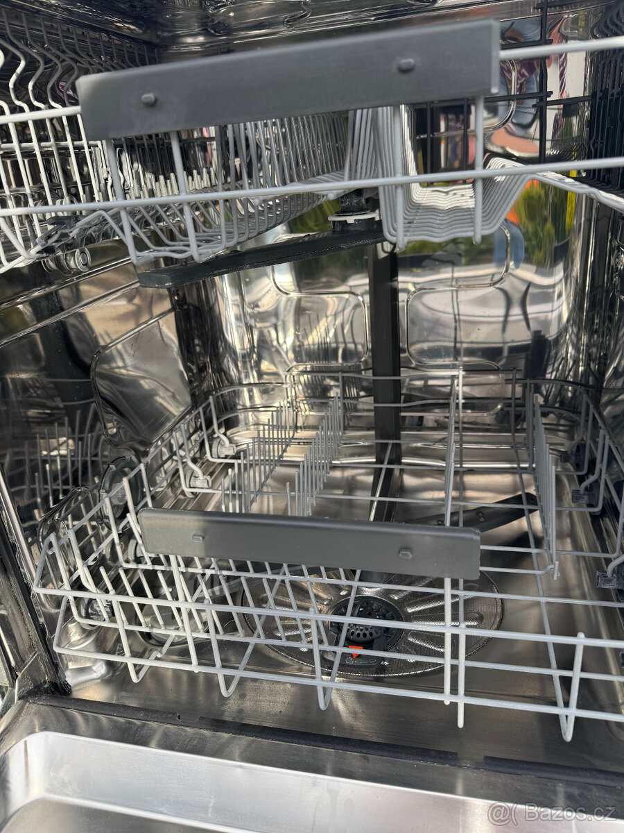 Myčka na nádobí ELECTROLUX ESI 5540 LOX - 6