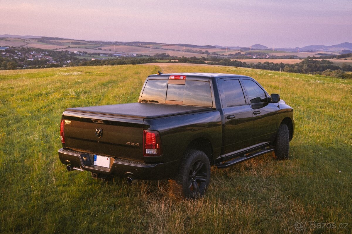 Dodge RAM 1500 Hemi - 6