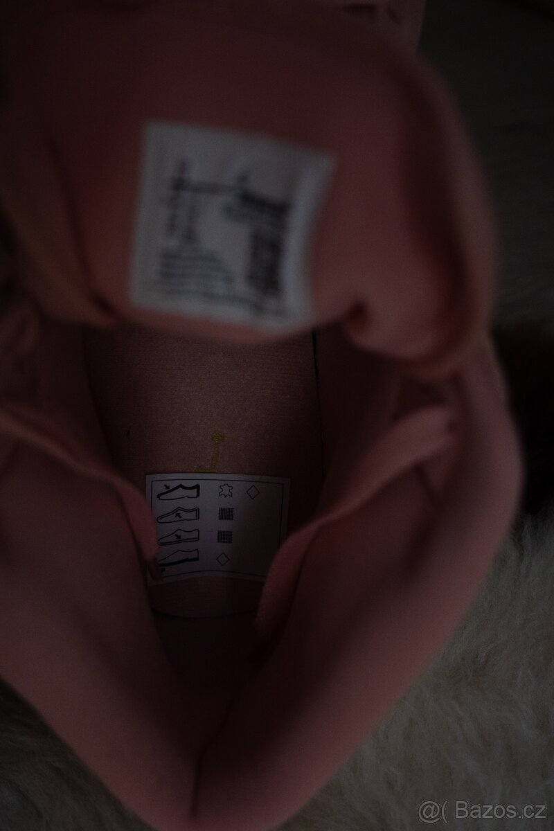 Air Jordan 1 Mid SE ‘Coral Stardust/Club Gold’ - 6