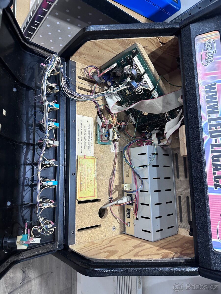 Šipky, šípkový automat Löwen Turnier TOP - 6