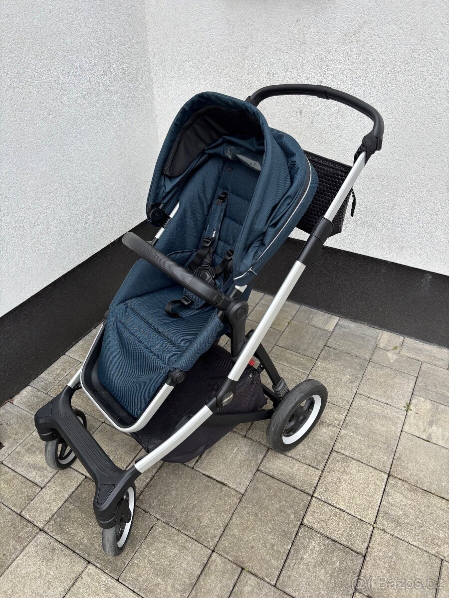 Thule Sleek zánovní s adaptéry - 6