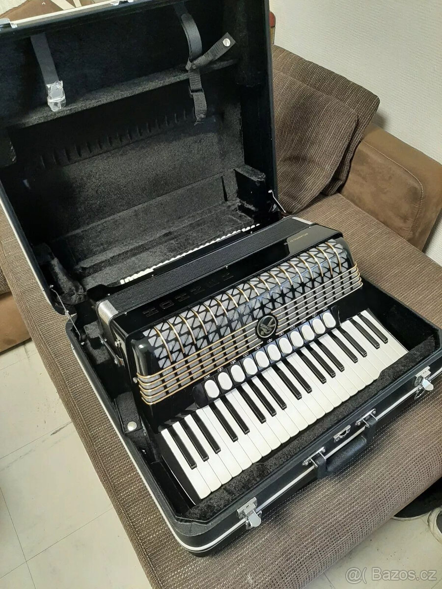 Akordeon Hohner Atlantic IV 120 (téměř nový) - s pevným kufr - 6