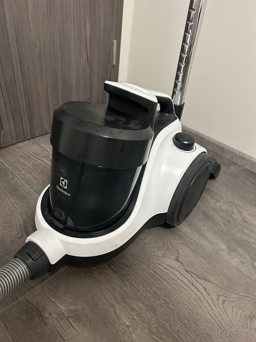 Vysavač Elektrolux - 6