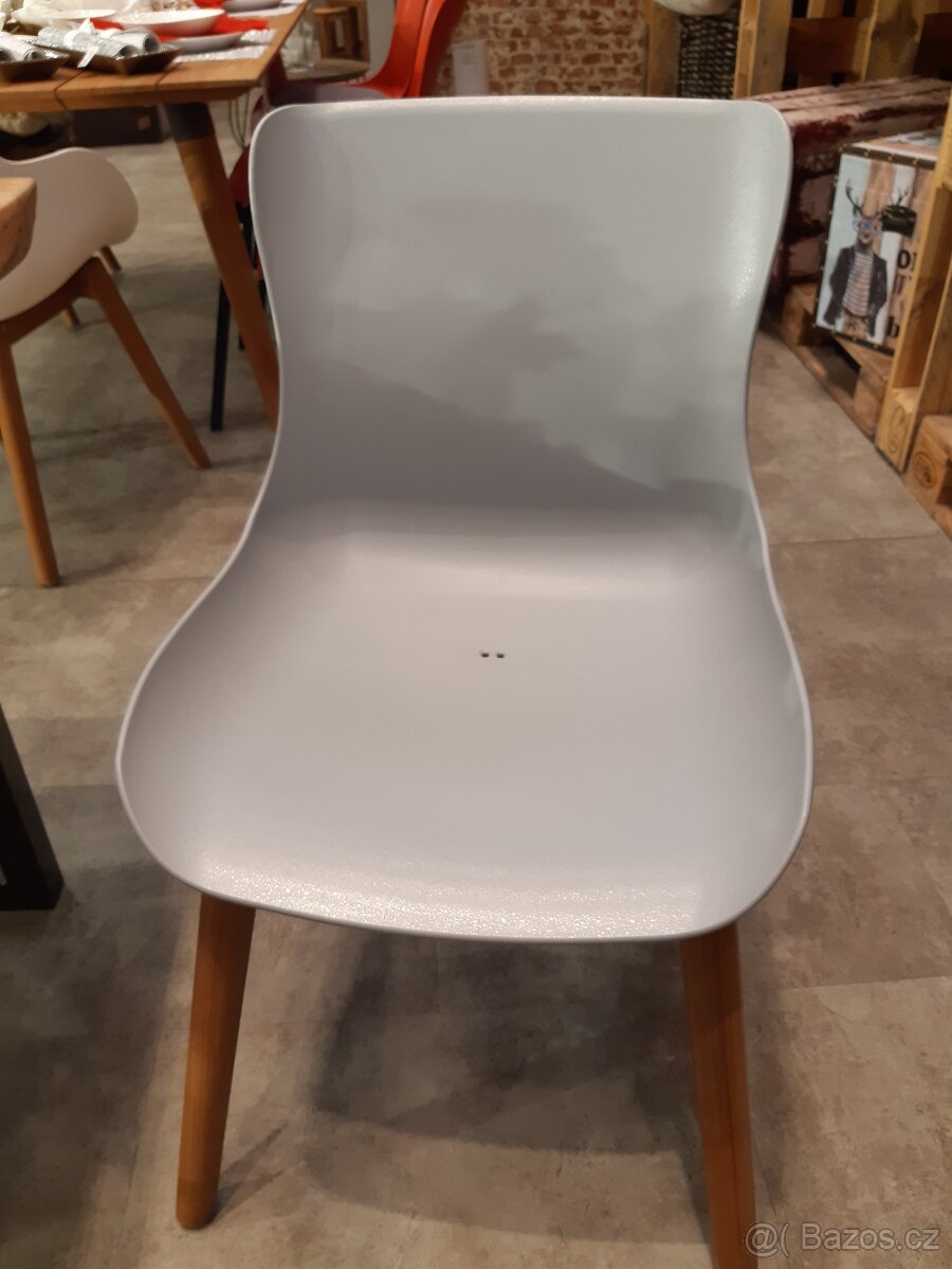 Krásný dubový jídelní stůl 160x90 cm - 6