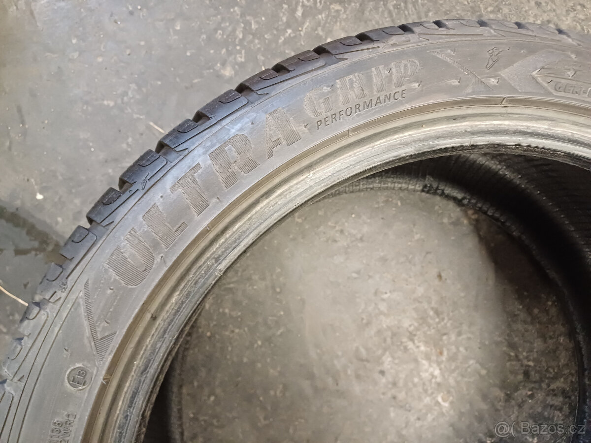 Zimní pneu Goodyear 255/40/18 99V - 6