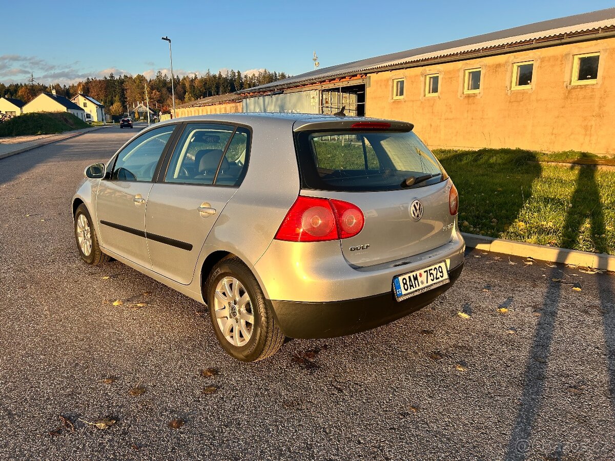 volkswagen golf 5 - 6