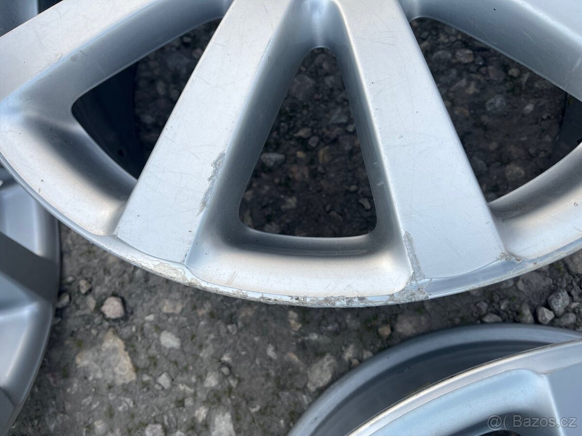 Alu disky R20 VW Touareg - 10000 Kč / 400 € / dohoda - 6