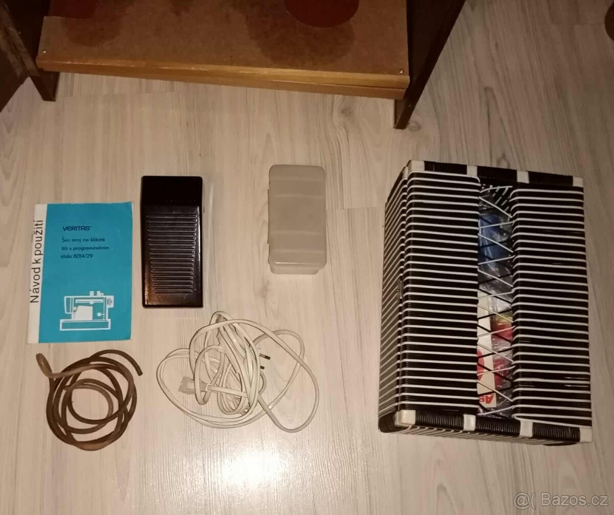 Elektrický skříňkový šicí stroje Veritas - 6