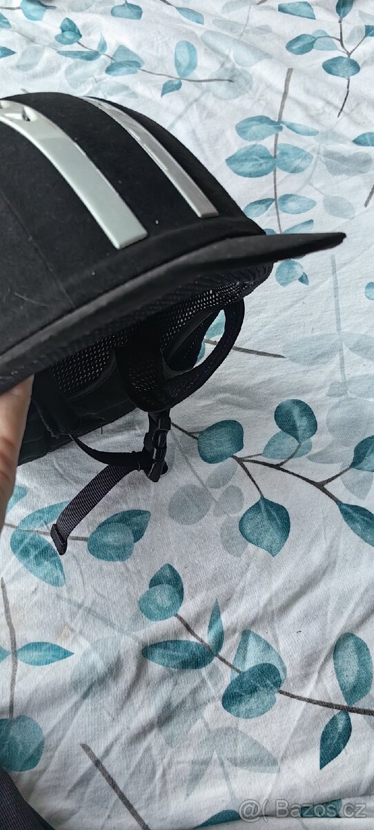Jezdecká helma - 6