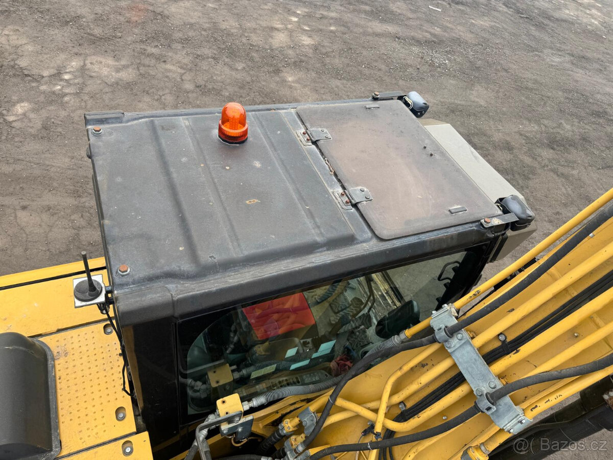 Pásový bagr Caterpillar 315D - 6