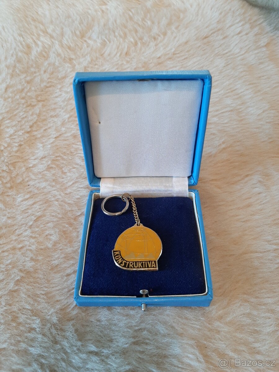 Odznaky, medaile, vyznamenání - 6