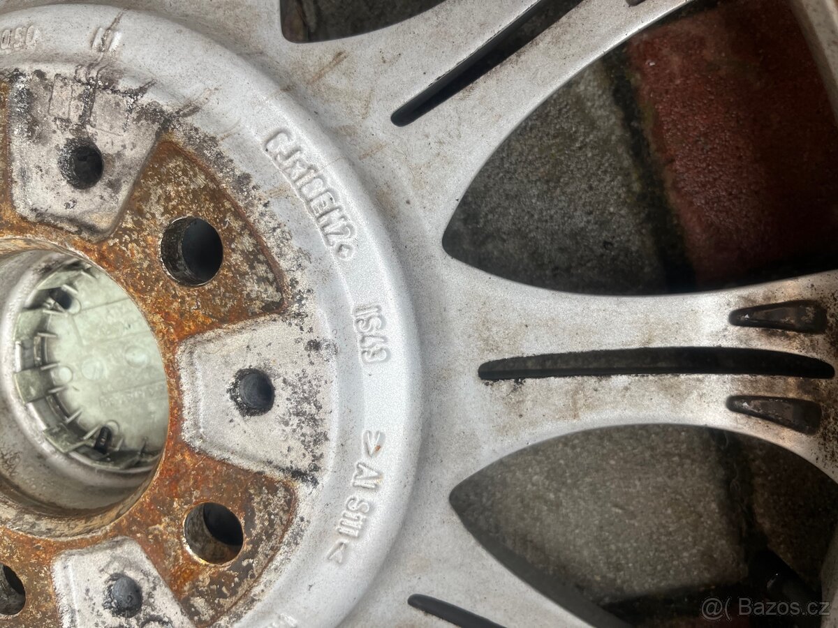 Kola BMW styling 135 18” - 6