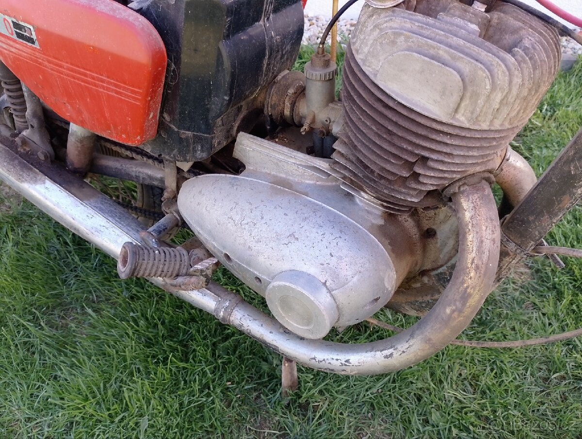 Jawa 250 Panelka díly - 6