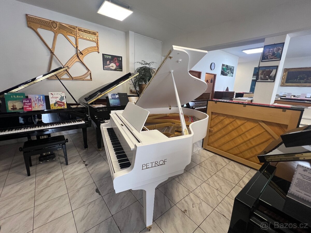 Bílý klavír Petrof mod. IV po opravě se zárukou 5 let - 6