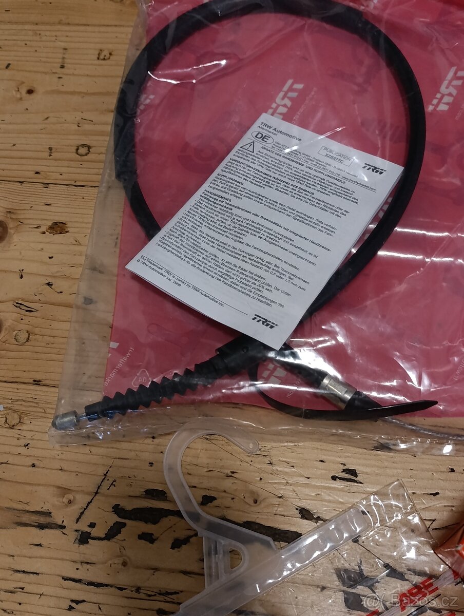 Opel Tigra b twin top zadní součástky k brzdám. - 6