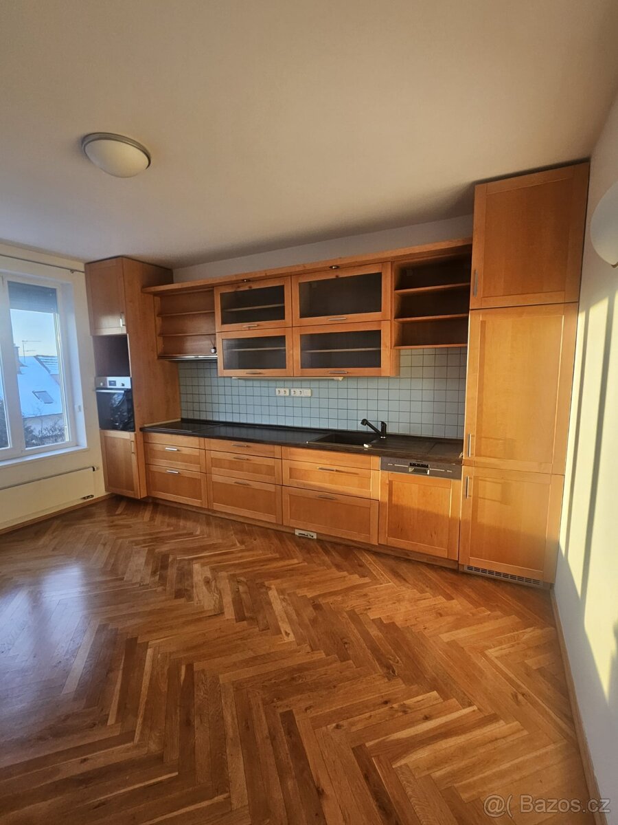 4+KK, 112m2, ve vile v Malešicích - 6