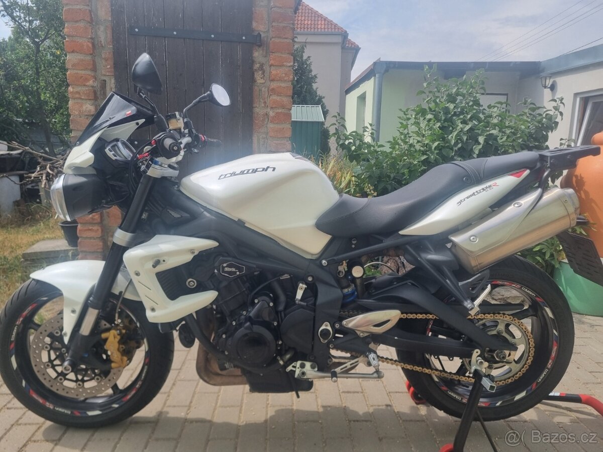 Triumph Street Triple R - 6