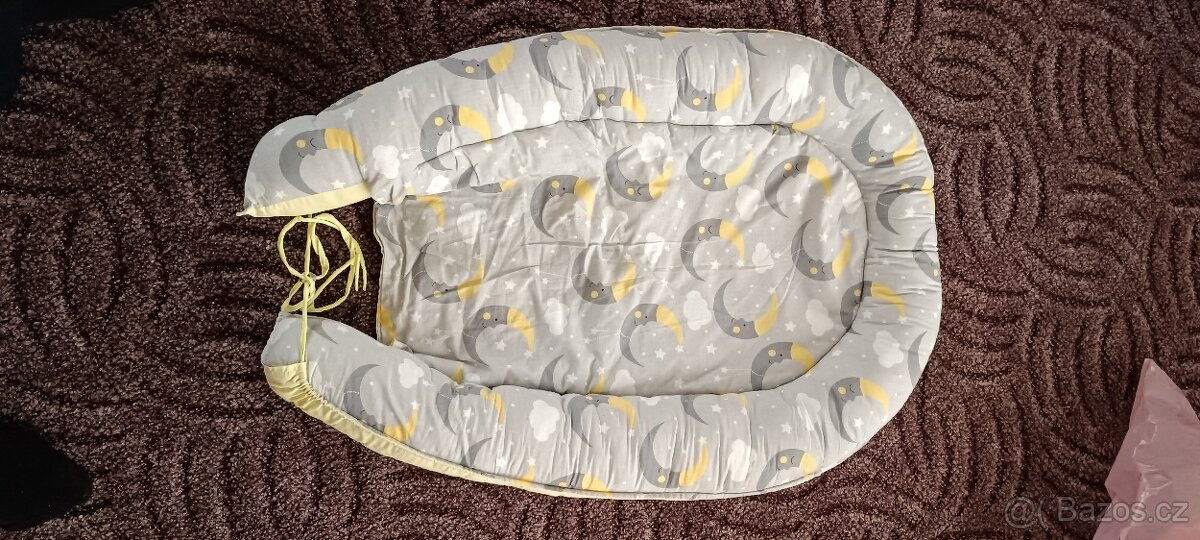 Potřeby pro miminko., povlečení, lahvičky hnízdečko,ple a d. - 6