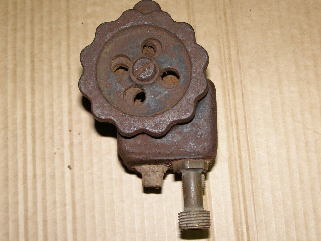 Prodám karburátor ze stabilního motoru Slavia - 6