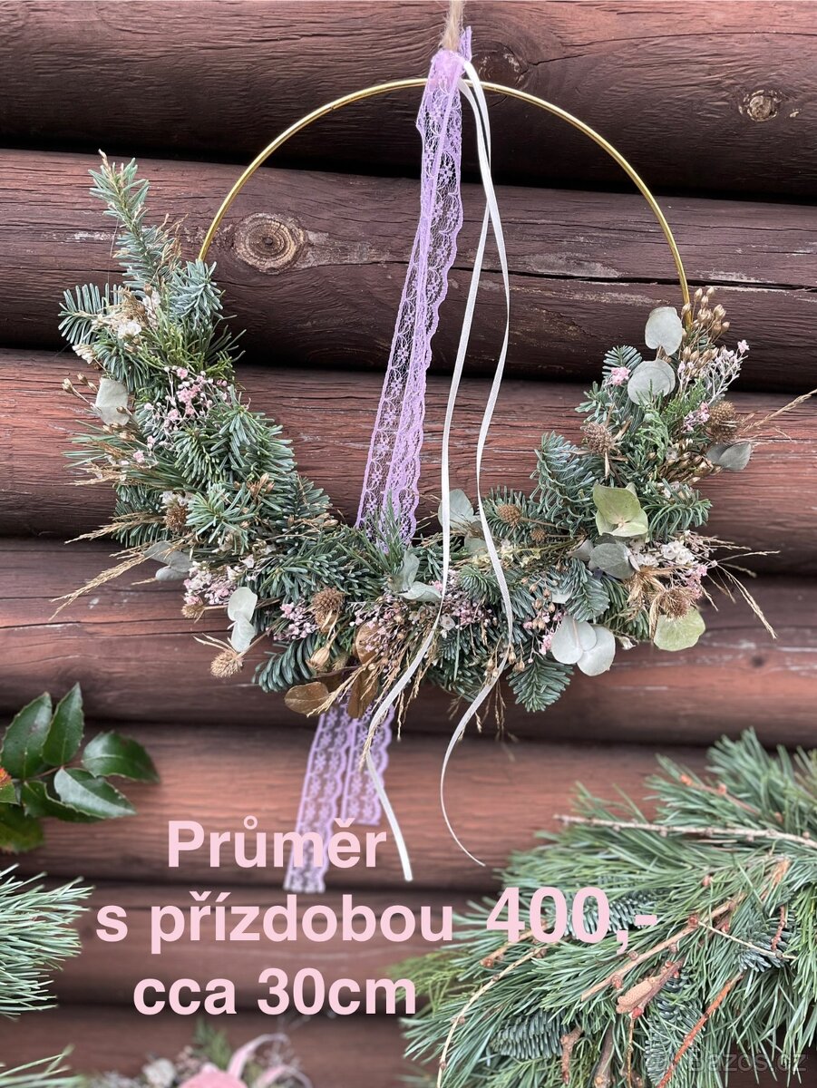 Adventní a vánoční věnce na dveře - 6