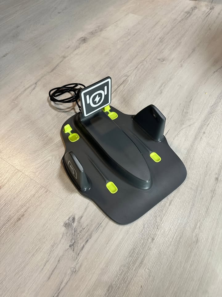 Loona PETBOT s Chatem GPT + Herní sada, Nabíjecí stanice - 6