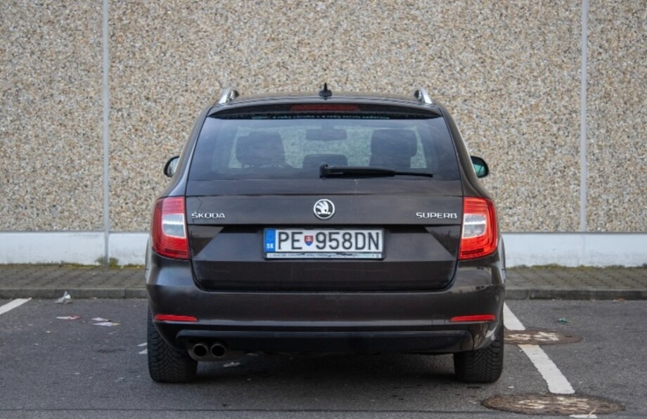 ŠKODA SUPERB 2.0 TDI DSG - 6