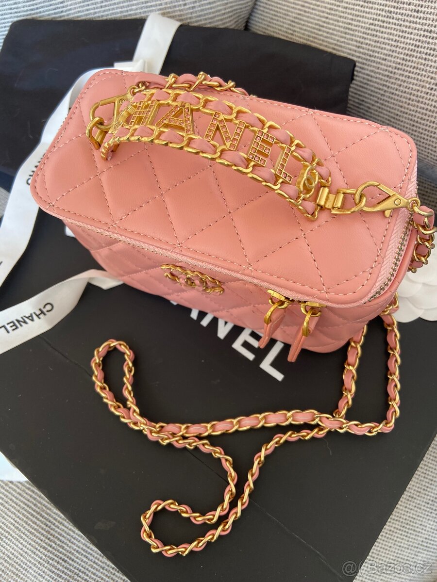 Kožená crossbody kabelka Chanel Vanity - 6