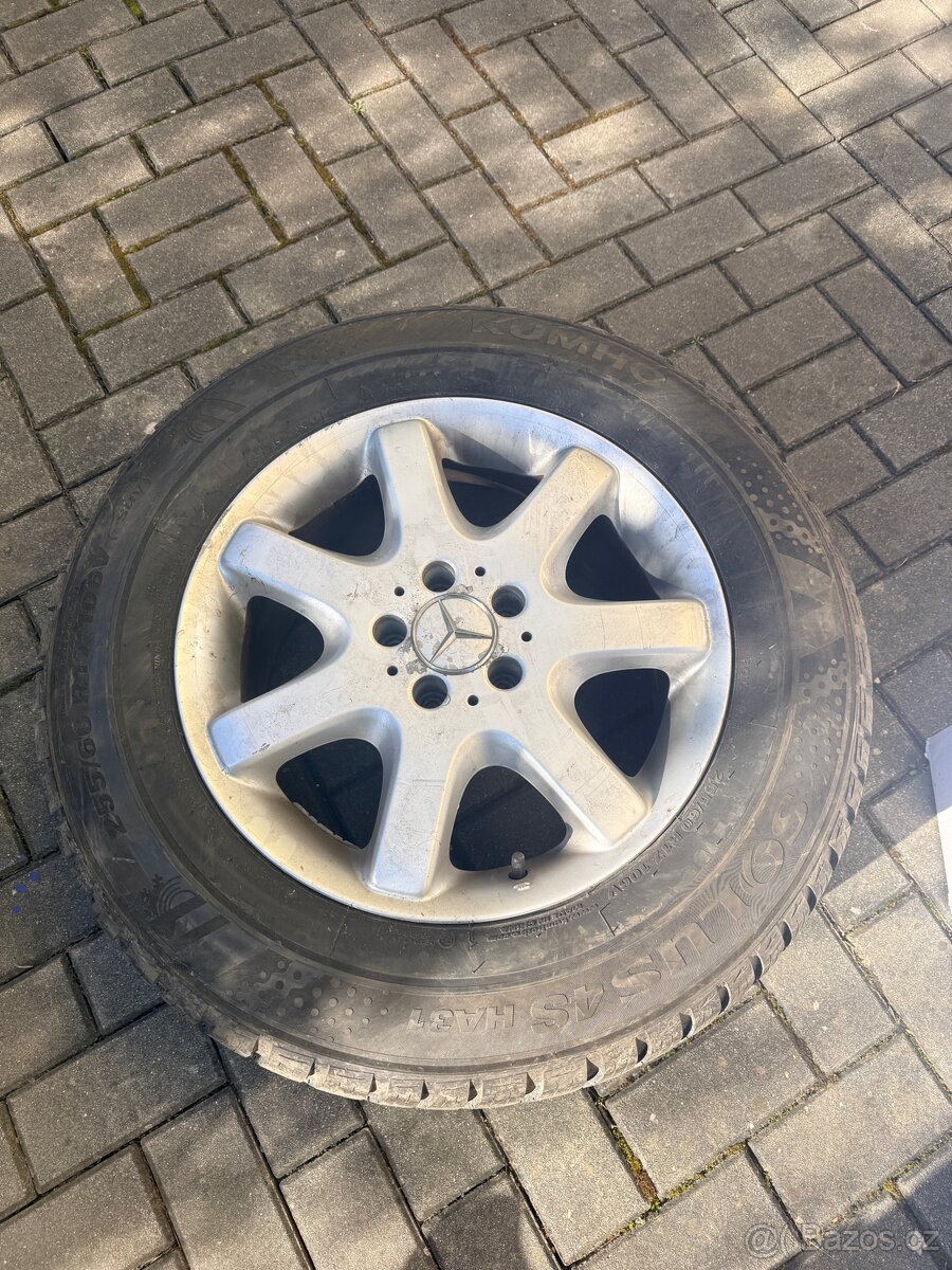 Kumho 255/60 R17 - 6